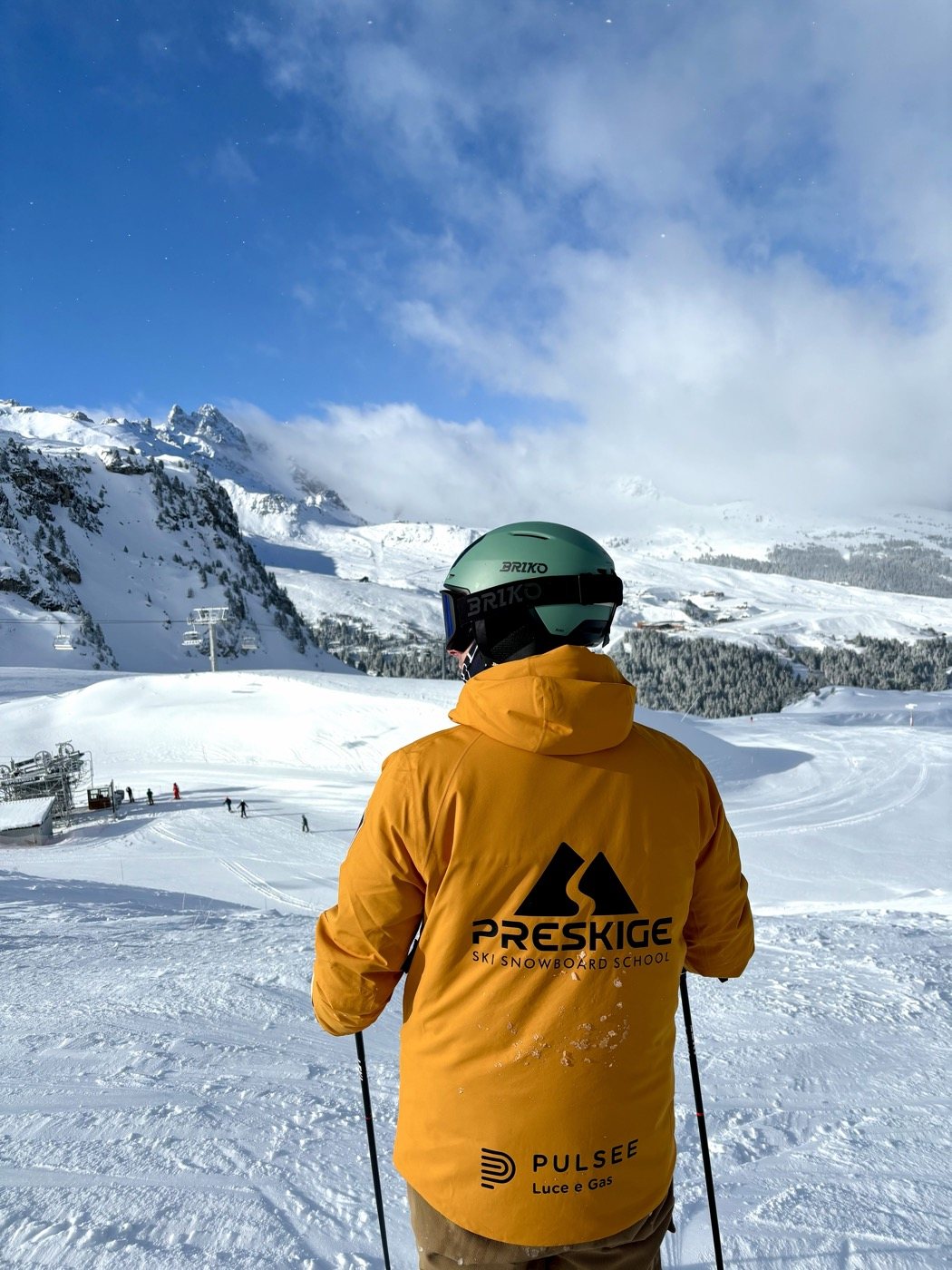 Istruttore Preskige sulle piste di Sestriere